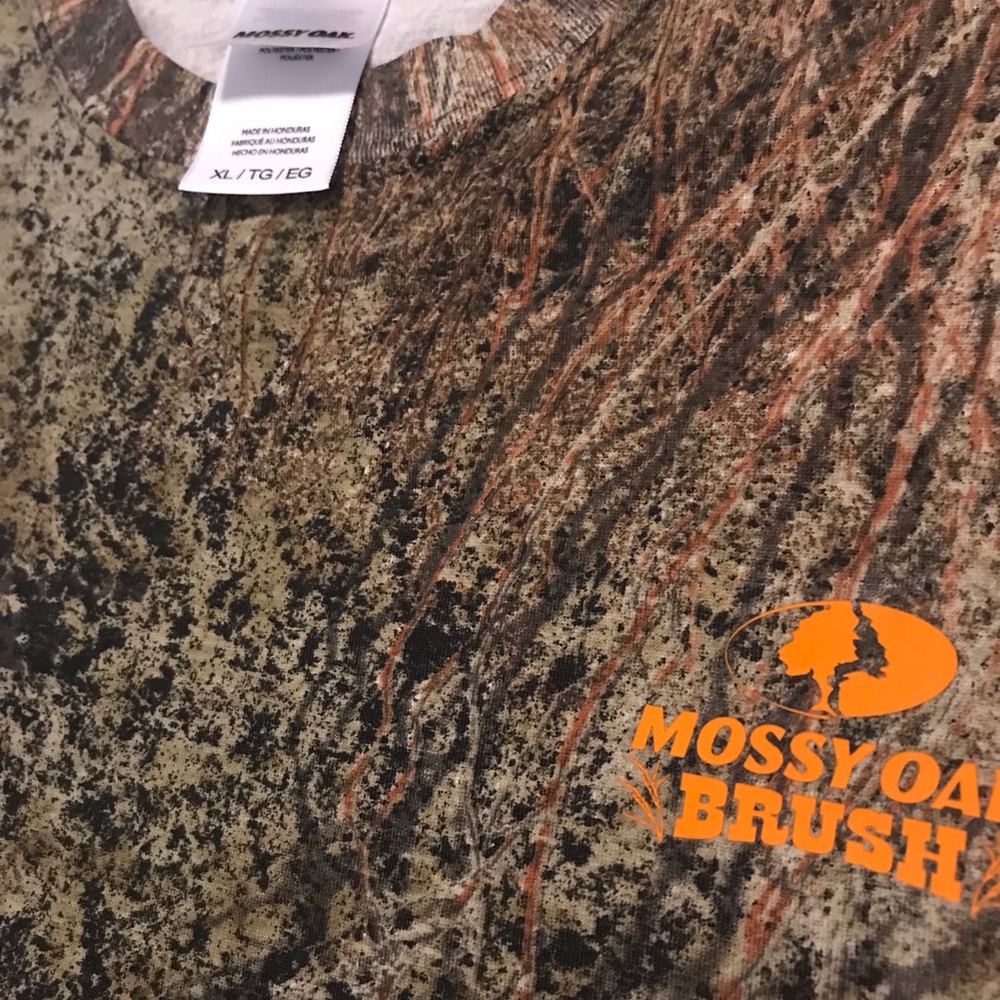 Long sleeved Mossy Oak Camouflage tee shirt